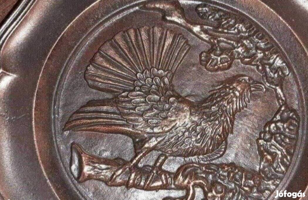 Falra akasztható disztányér