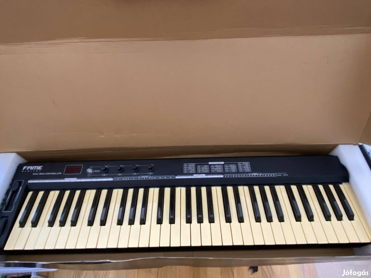 Fame KC-61 MIDI Keyboard