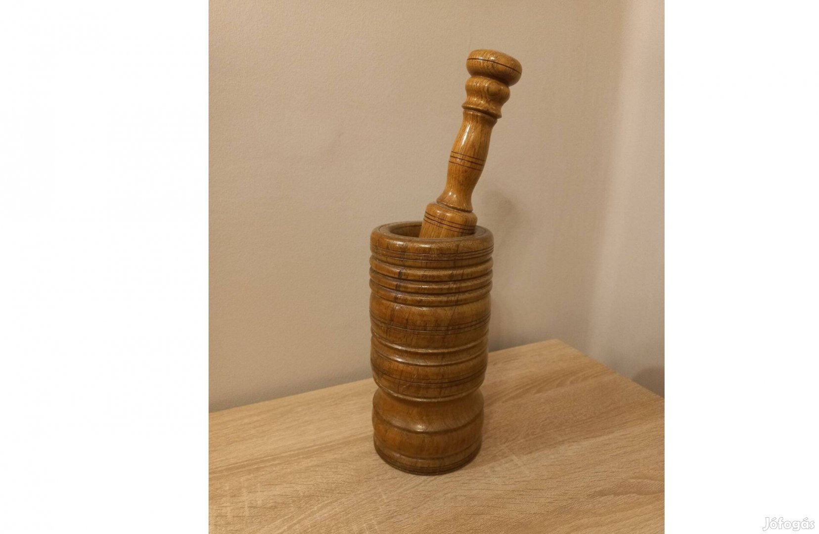 Famozsár 26 cm magas, tölgyfából készült, hibátlan