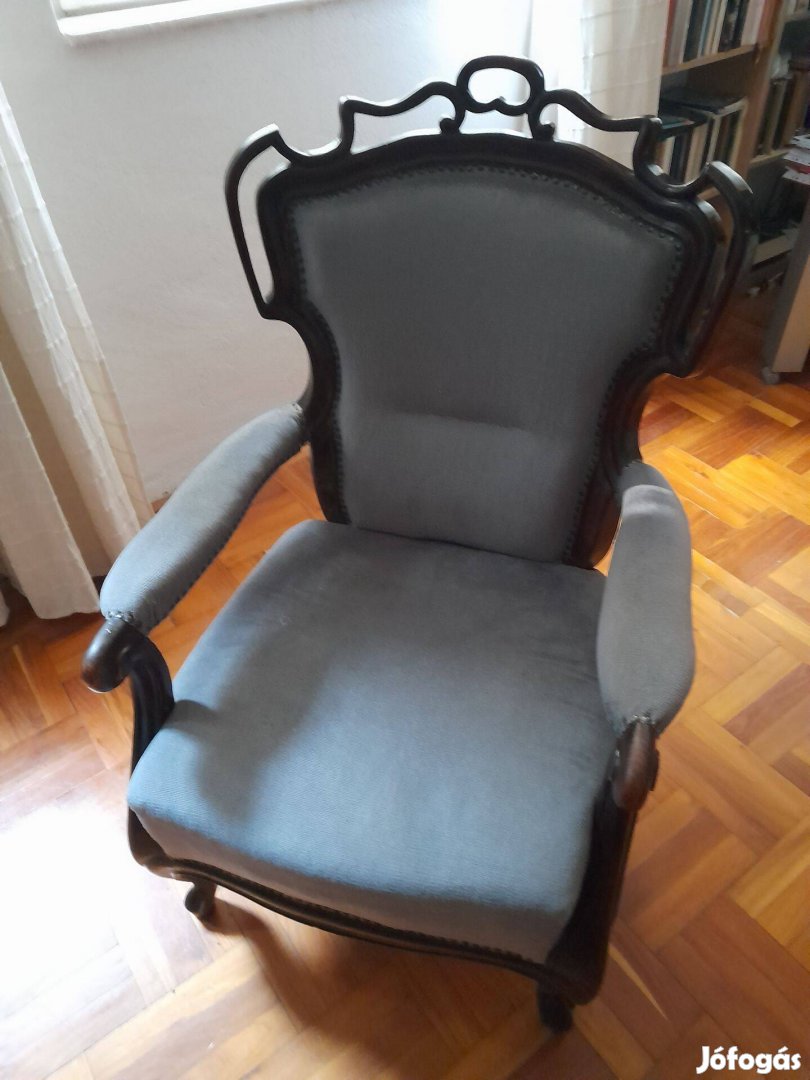 Faragatt háttámlájú ampir kényelmes fotel