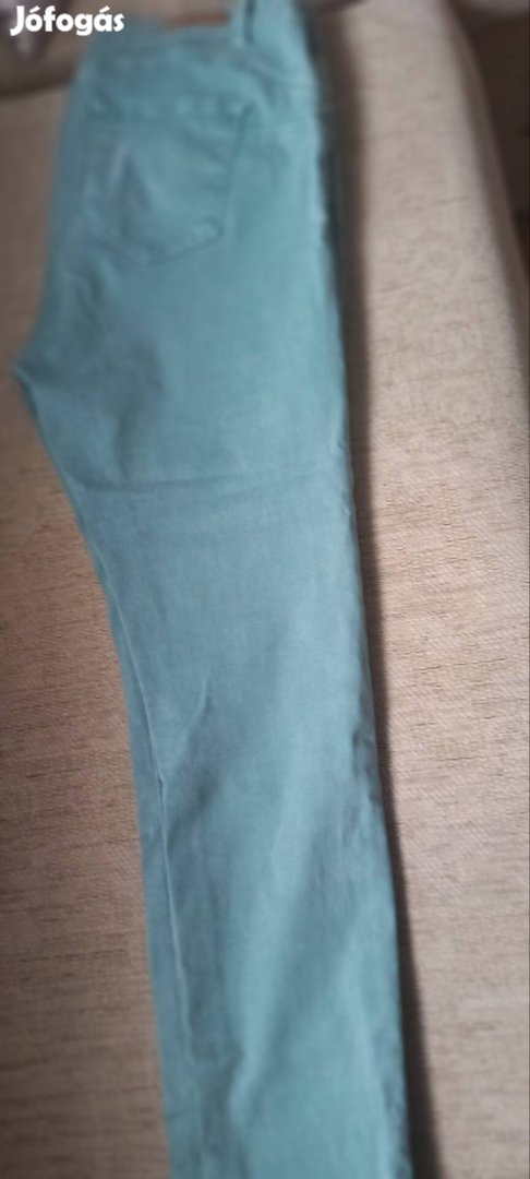 Farmernadrág 33-as méretű