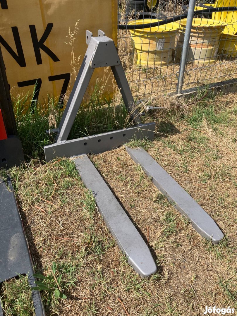 Farvilla emelővilla 1 m-es villával traktor hátuljára