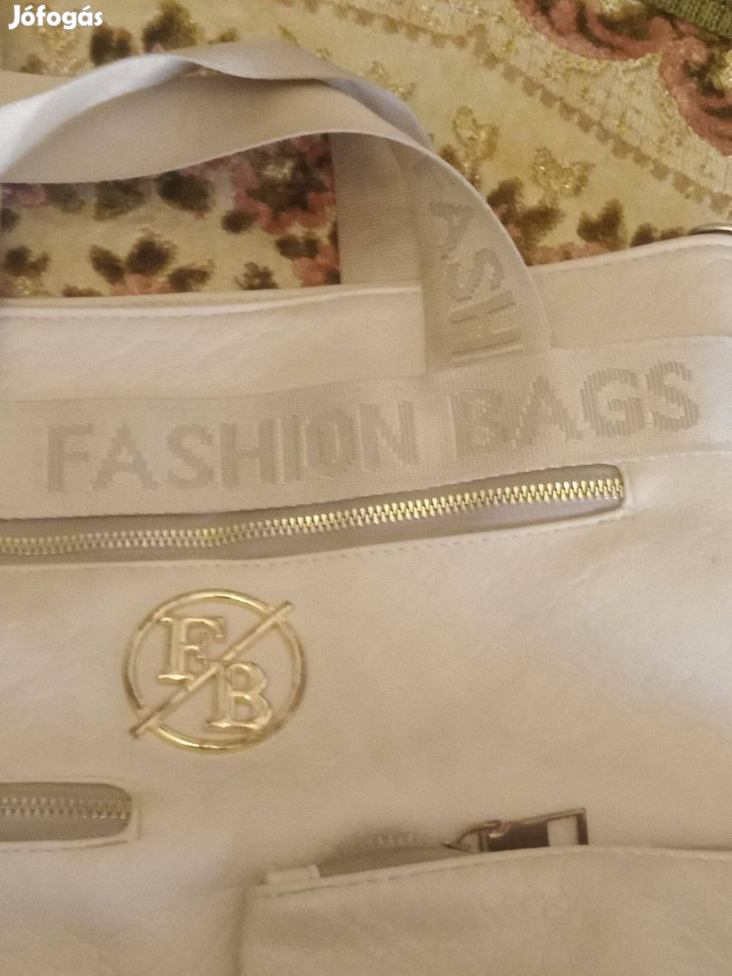 Fashion bags női krém színű válltáska táska eladó 3000ft