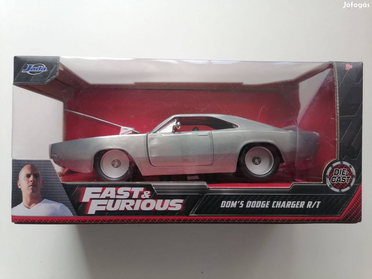 Fast & Furious Dom's Dodge Charger R/T 1:24 Autó Modell