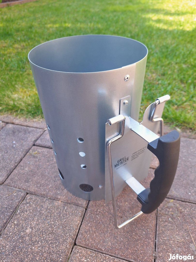 Faszén begyújtó grillkémény