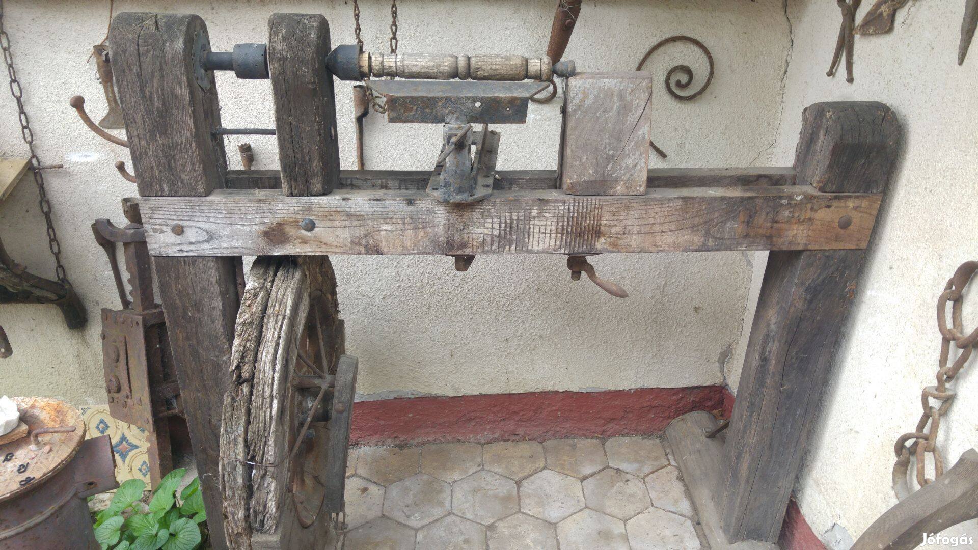 Favázas faeszterga dísznek