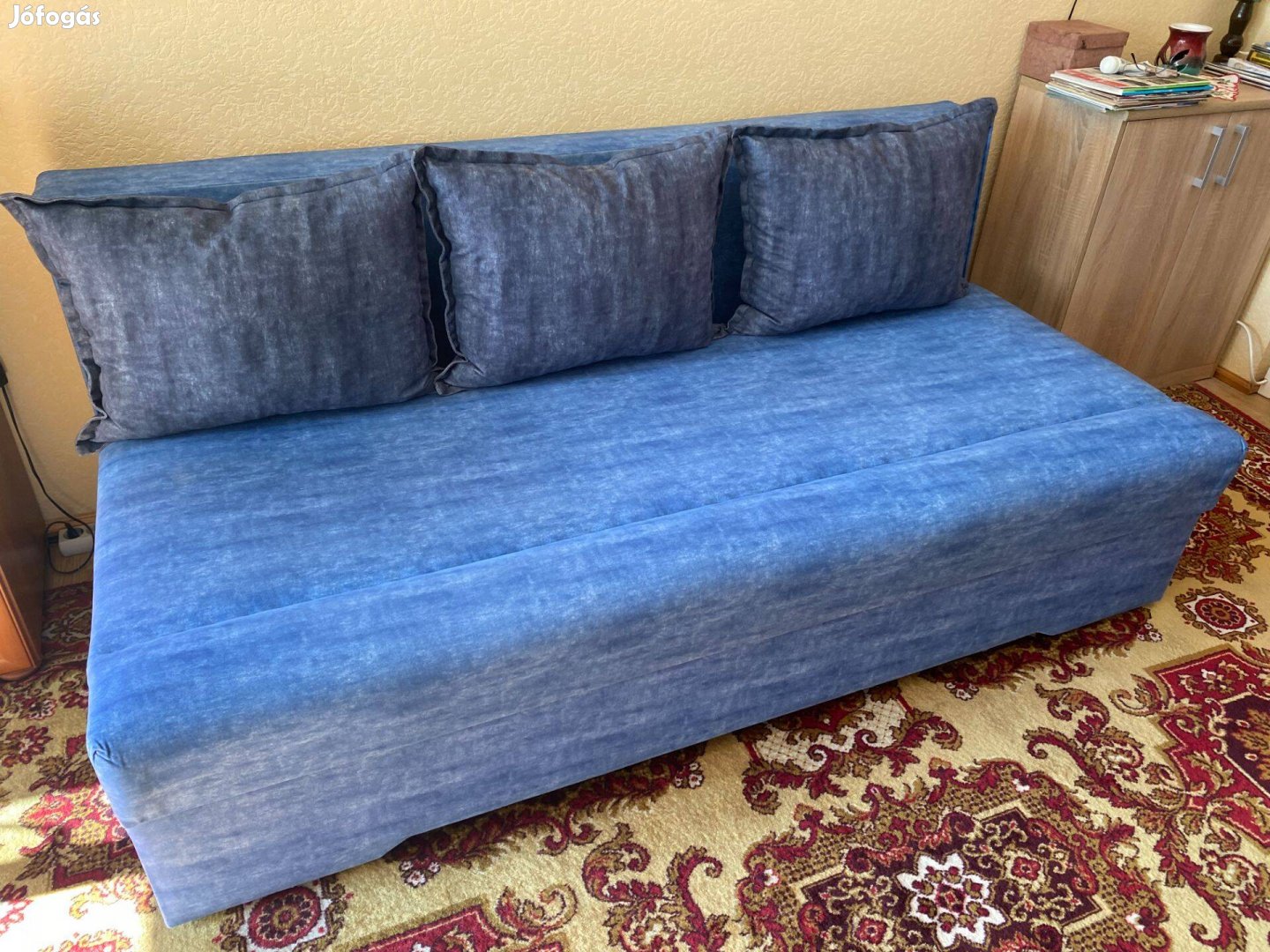 Favorit ágyazható, ágyneműtartós kanapé