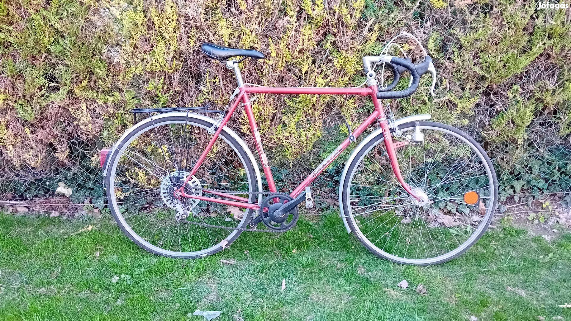 Favorit ffi verseny kerékpár eladó