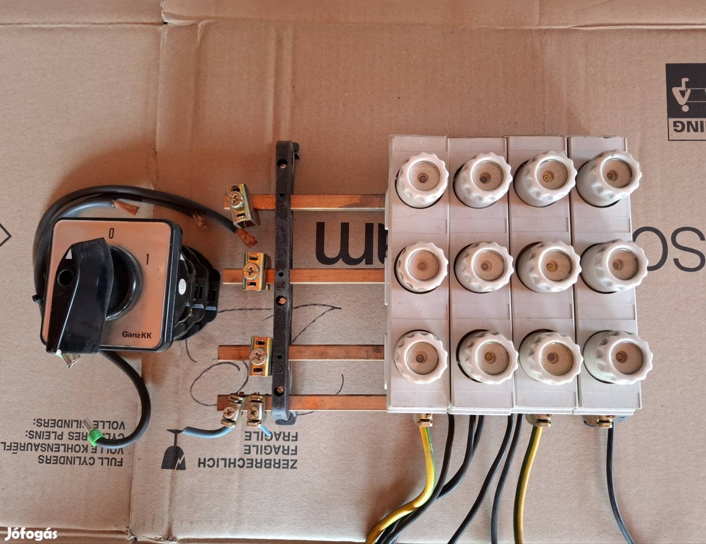 Fázissín főkapcsolóval