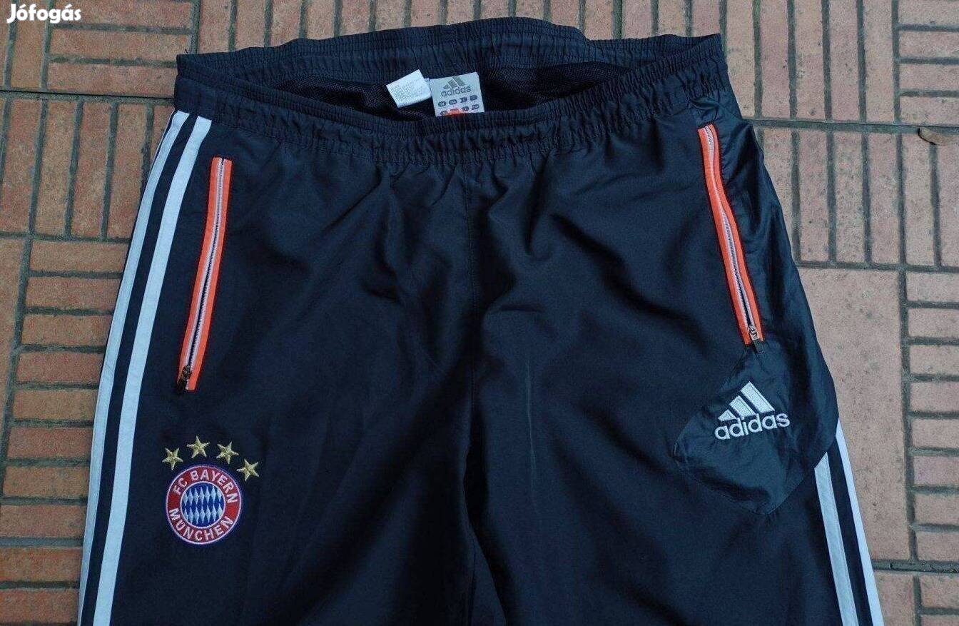 Fc Bayern München címeres vízálló sportnadrág L XL