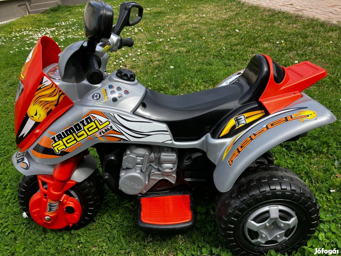 Feber akkumulátoros, 3 kerekű, motor, új akksival