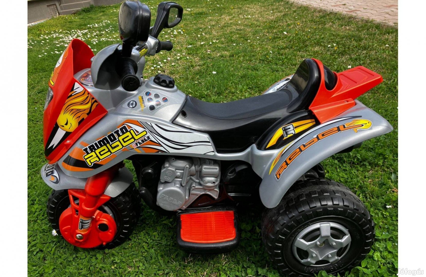 Feber akkumulátoros, 3 kerekű, motor, új akksival