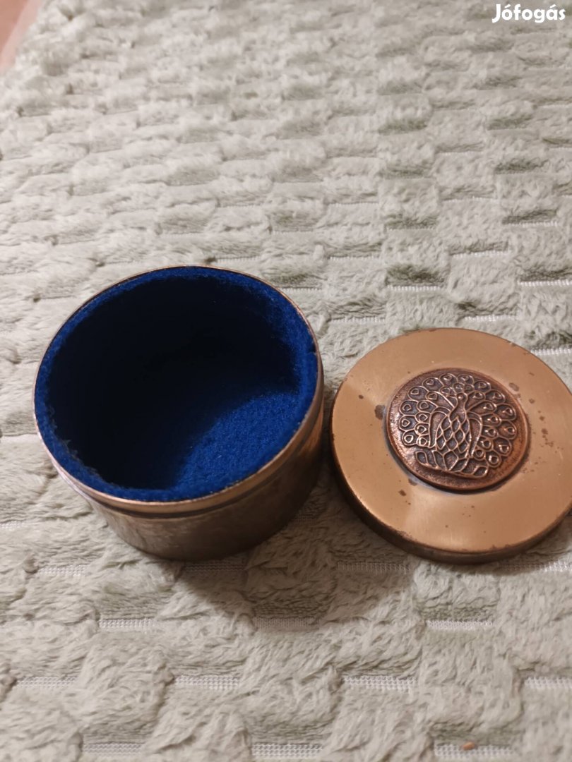 Fedeles sárgarézdoboz dóza, gyűrűtartó