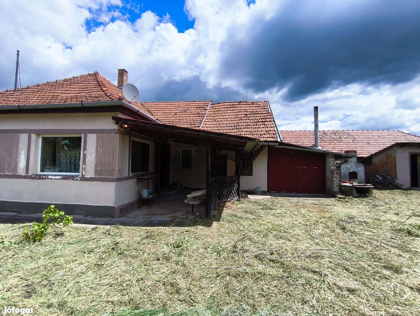 Fedezze fel Domoszló békéjét: 2 szobás otthon, ahol a nyugalom várja!