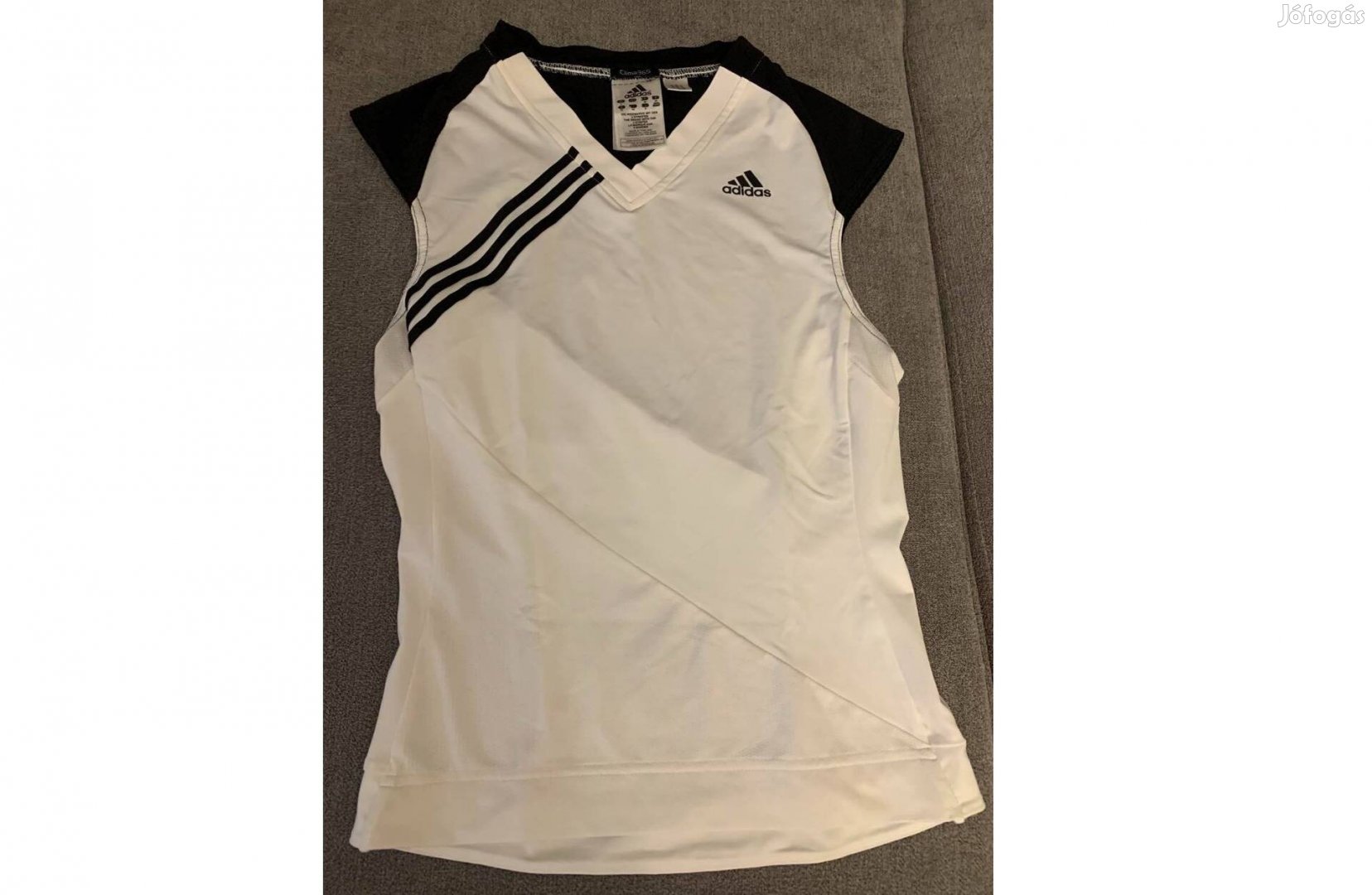 Fehér Adidas női sport póló "S" méret