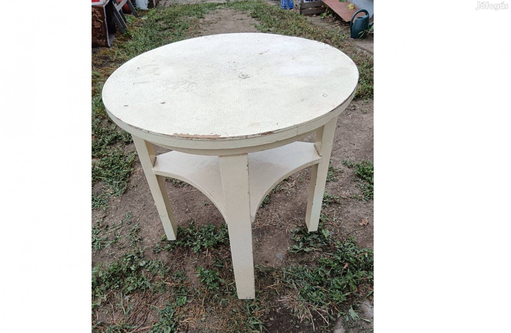 Fehér Art deco asztal