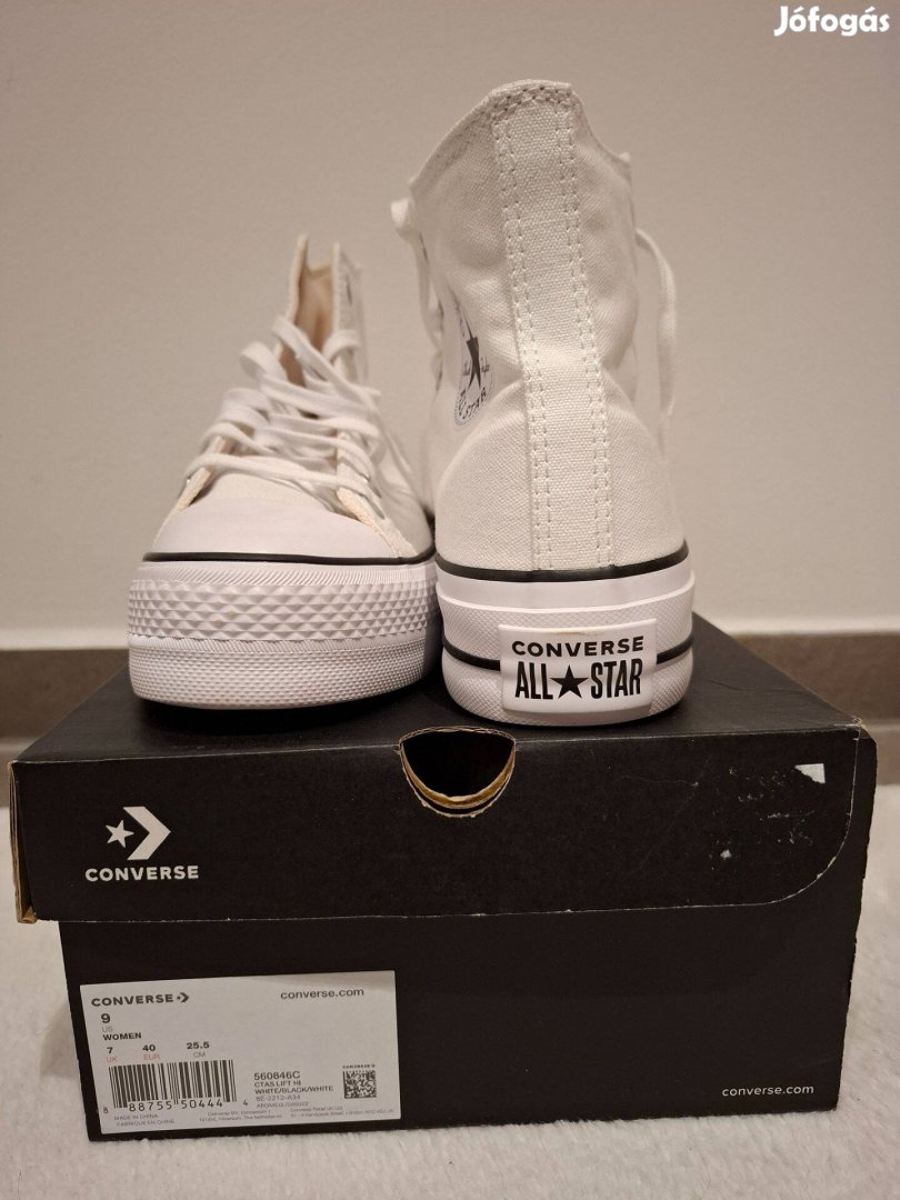 Fehér Convers Chuck Taylor All Star Platform magasszárú cipő