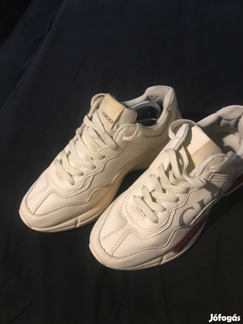 Fehér Gucci stilusú sneaker 40 / es újszeeű