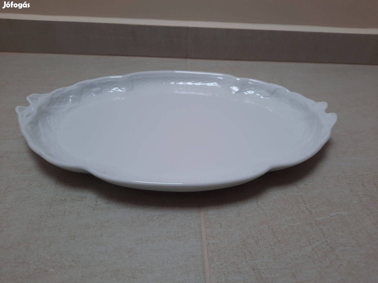 Fehér Herendi porcelán szalagtál, süteményes kínáló tál eladó!