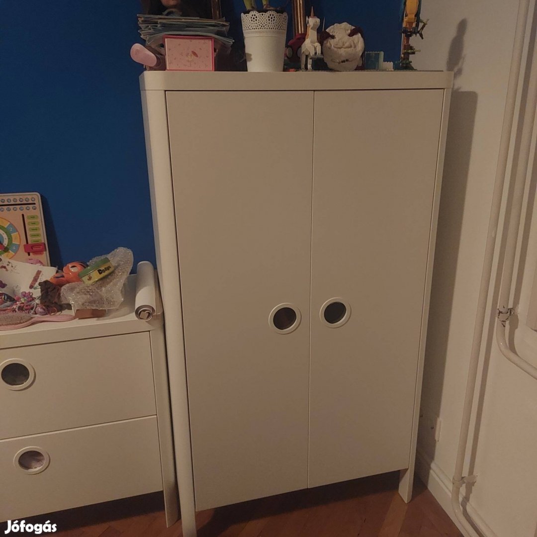 Fehér IKEA Busunge gyermek szekrény és két fiókos komód eladó