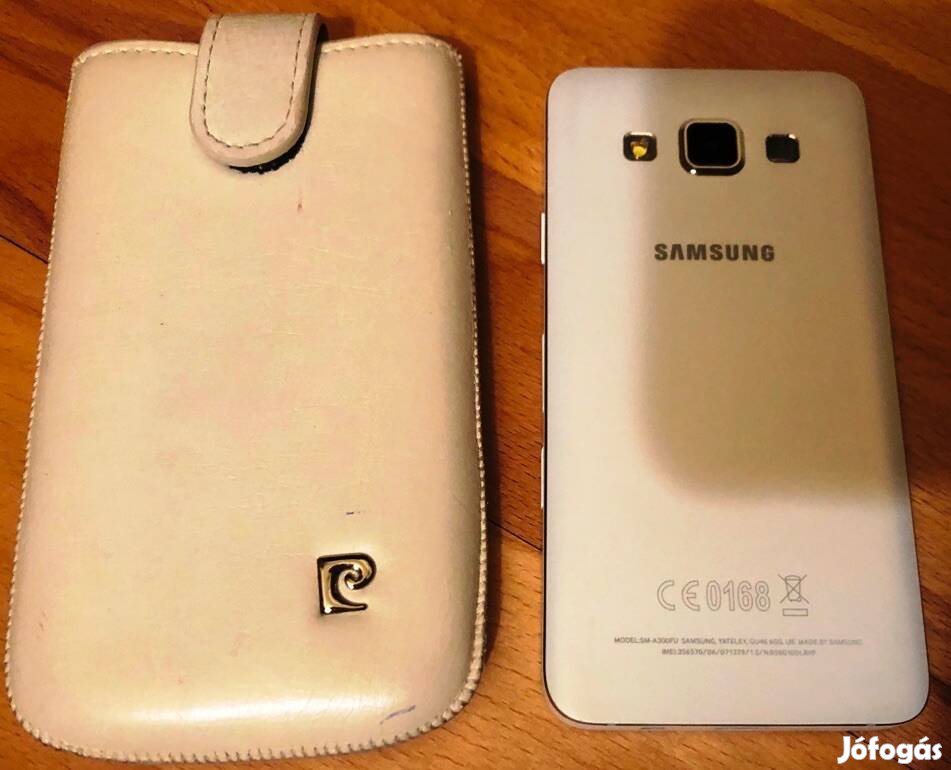 Fehér Samsung okos telefon