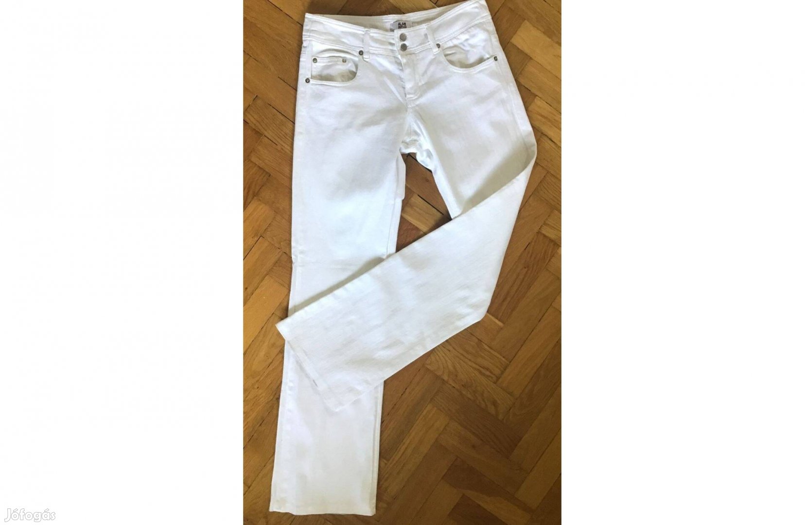 Fehér, női, egyenes szabású farmer 28-as