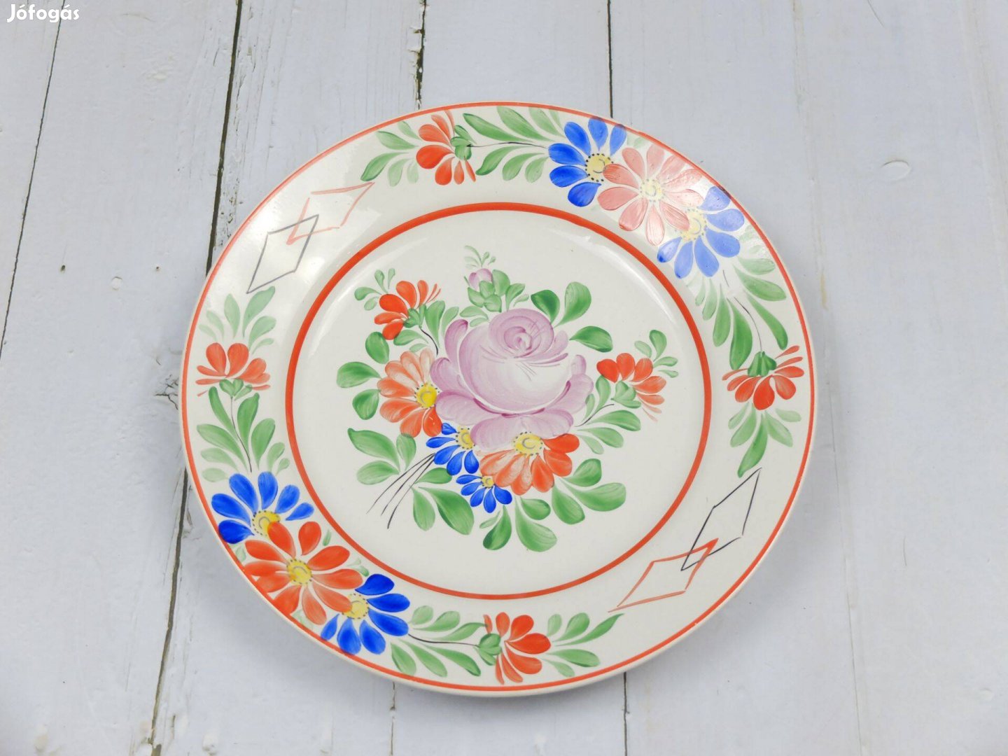 Fehér alapon rózsaszín virágos fali dísztányér 23cm Gránit