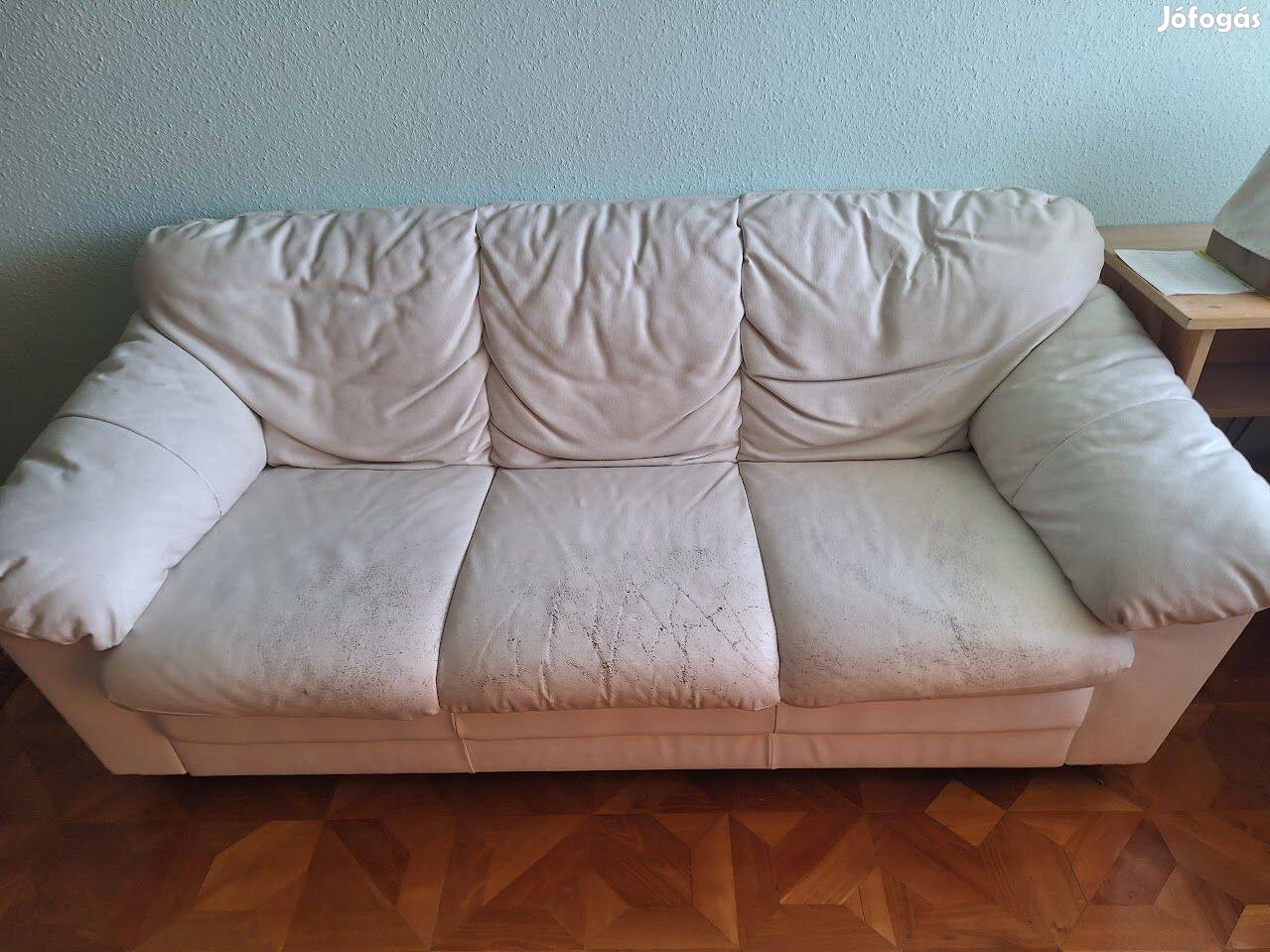 Fehér bőrkanapé