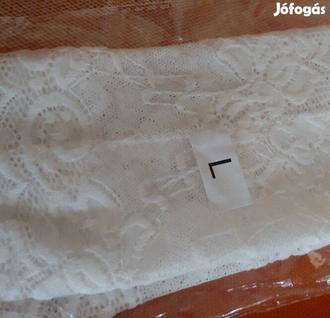 Fehér combvédő Csipkés új