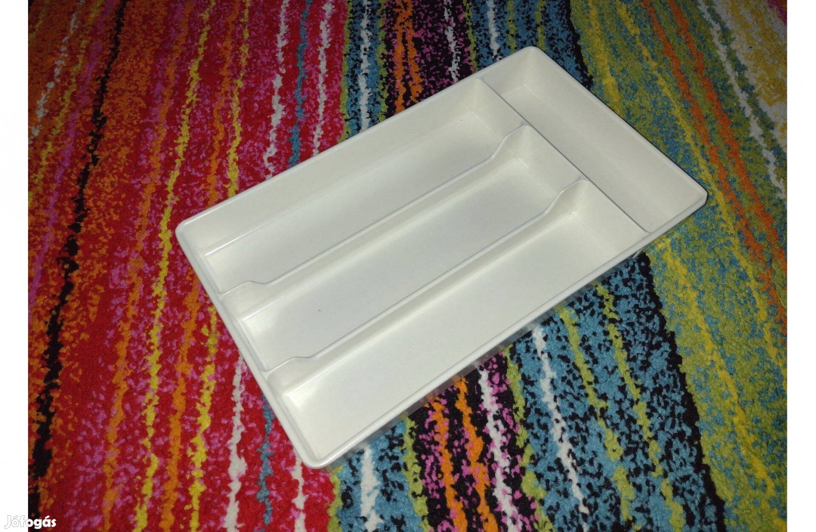 Fehér evőeszköz tartó fiók, masszív