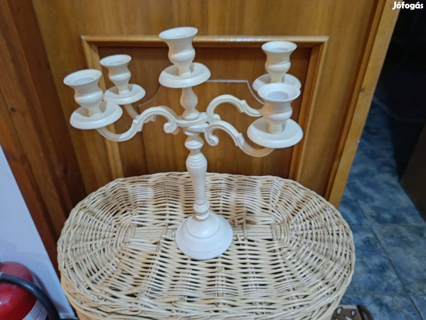 Fehér gyertyatartó