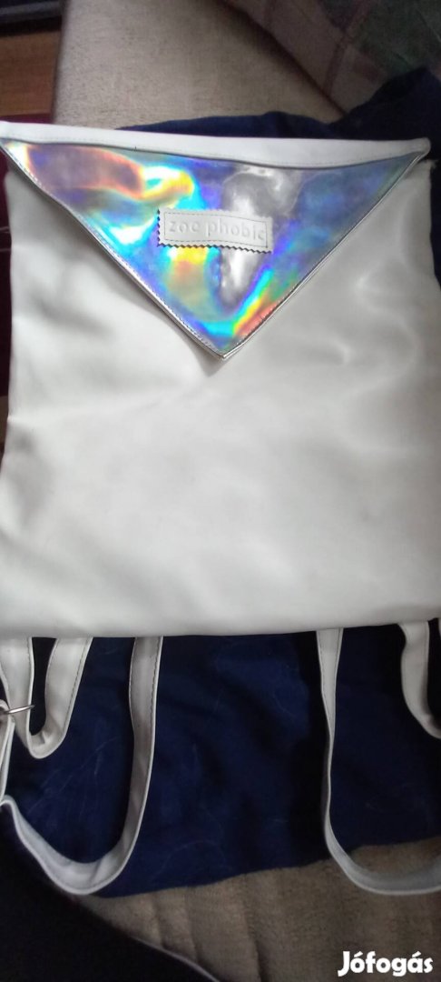 Fehér hátizsák eladó