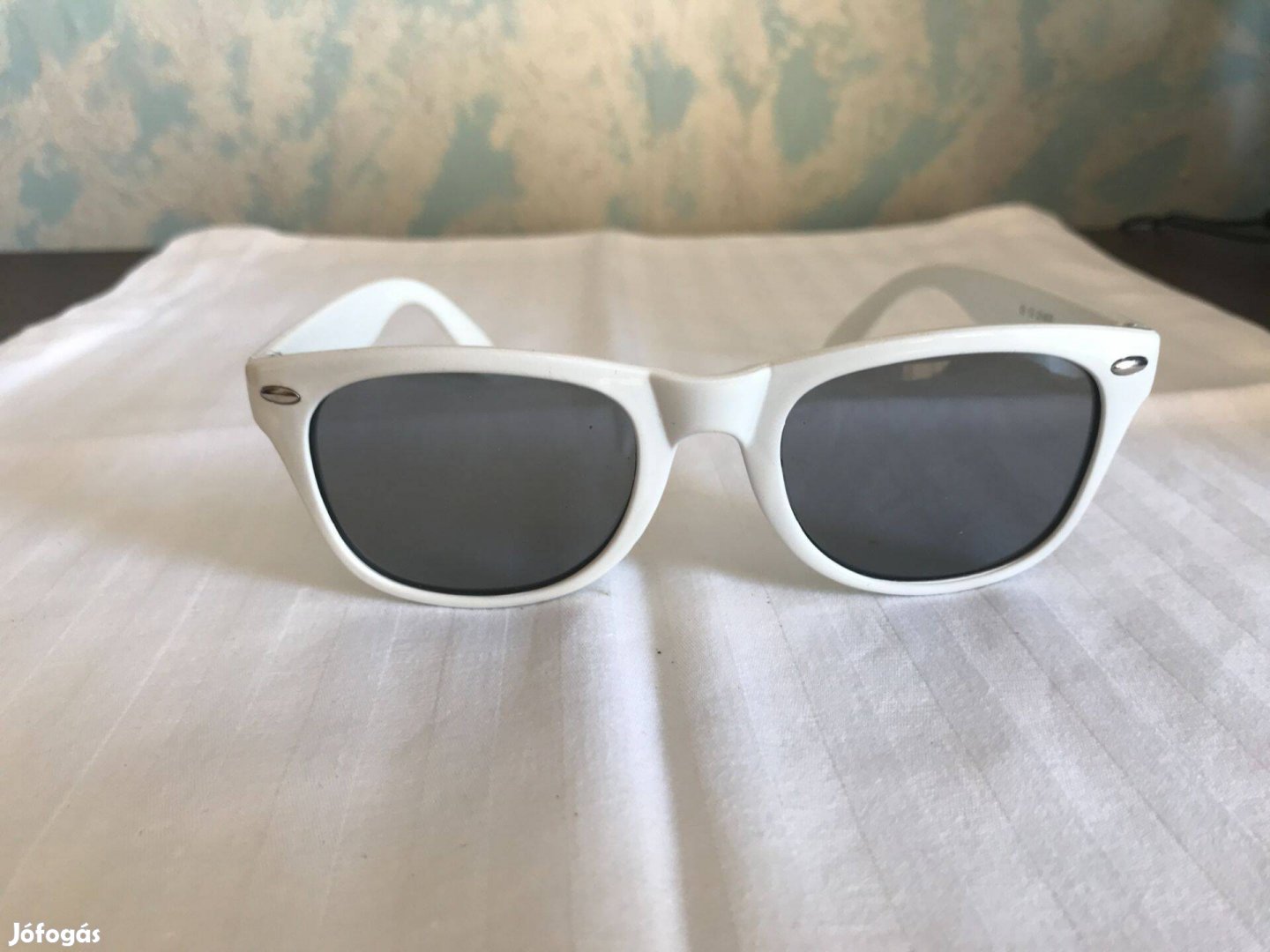 Fehér napszemüveg UV 400