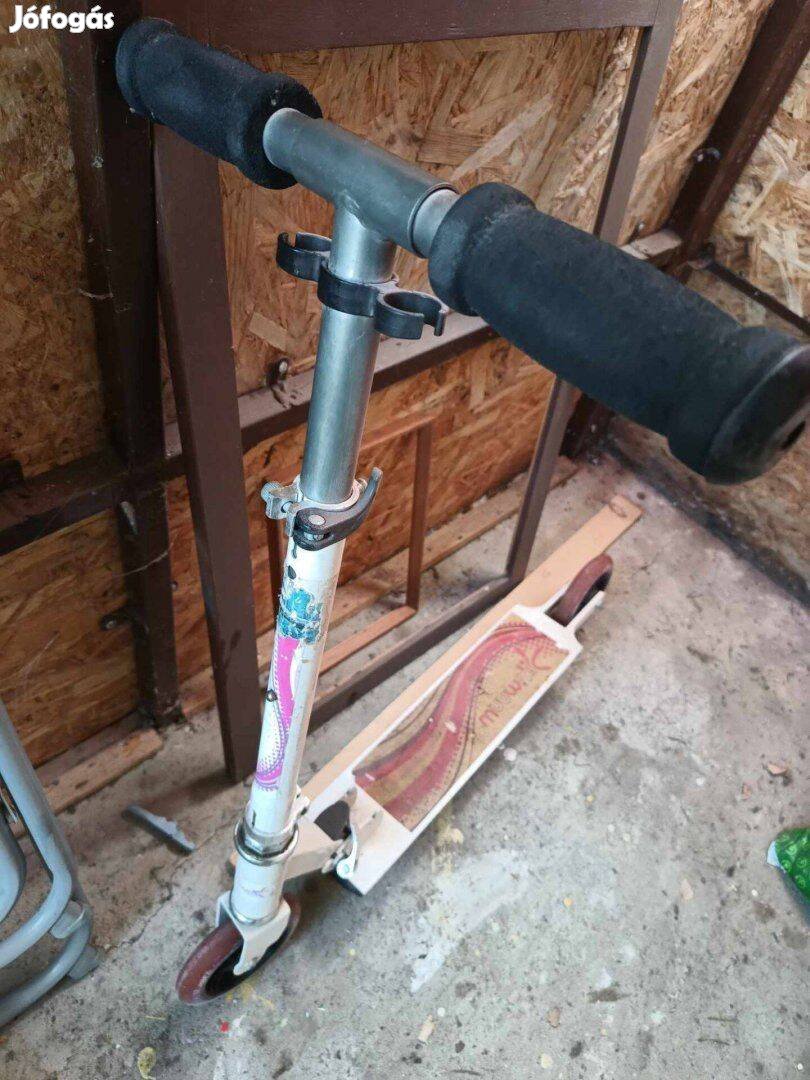 Fehér roller eladó