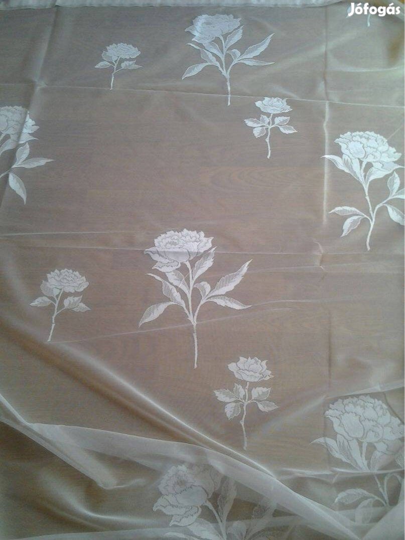 Fehér rózsás új függöny 4,5m, x 180cm