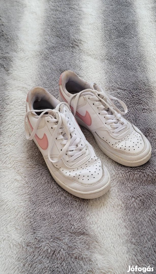Fehér rózsaszín 38-as nike court vision cipő