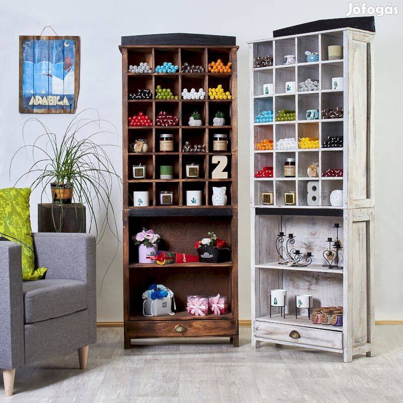 Fehér súrolt állvány - üzlet berendezés - polcos szekrény - bemutató