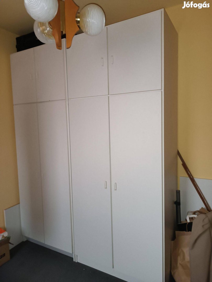 Fehér szekrények