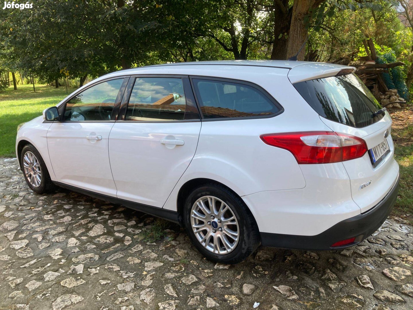 Fehér színű Ford Focus 1.6 TDCI kombi dízel eladó