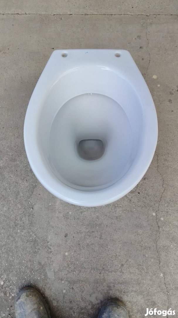 Fehér színű Wc eladó