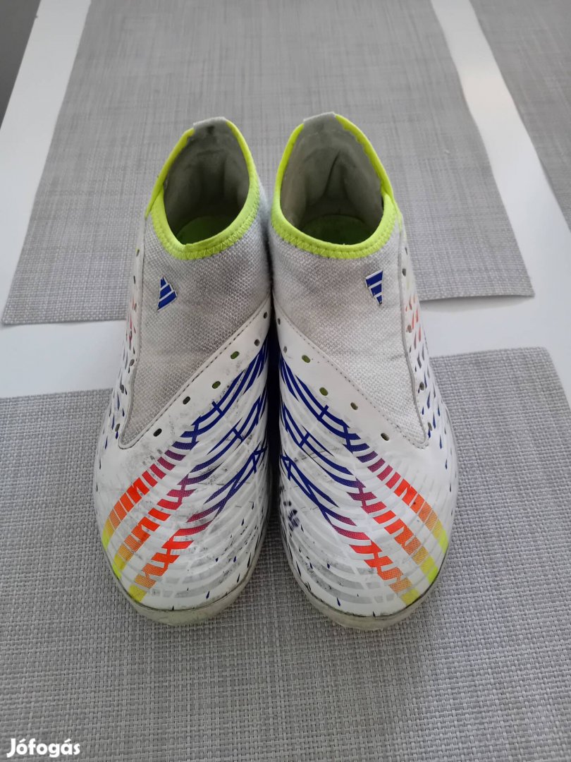Fehér színű stoplis focicipő 36,5 méretben adidas!