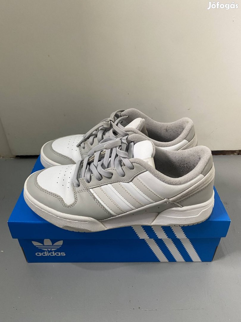 Fehér-szürke Adidas Original Team Court 2 STR