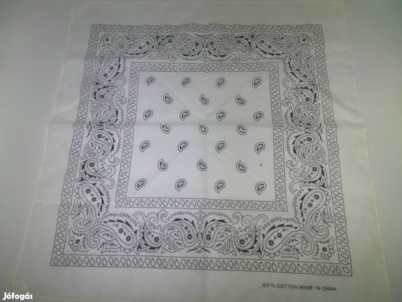 Fehér török mintás motoros kendő 100 Cotton