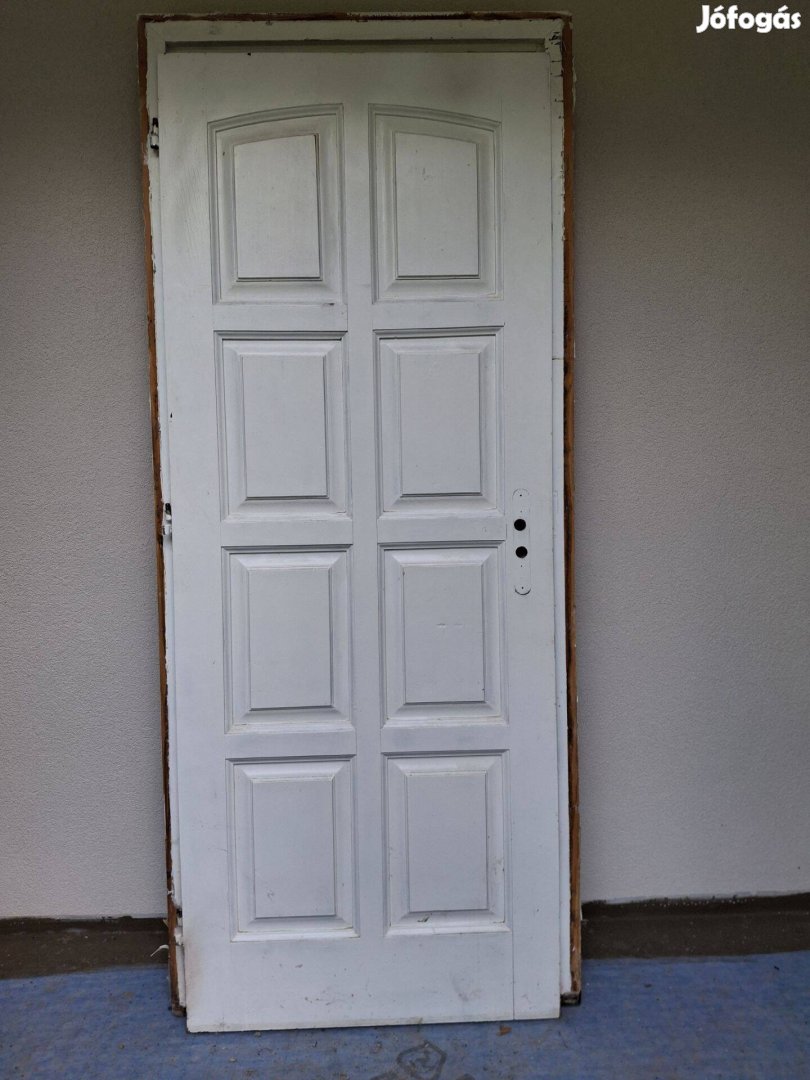 Fehérre festett bontott fa beltéri ajtó eladó