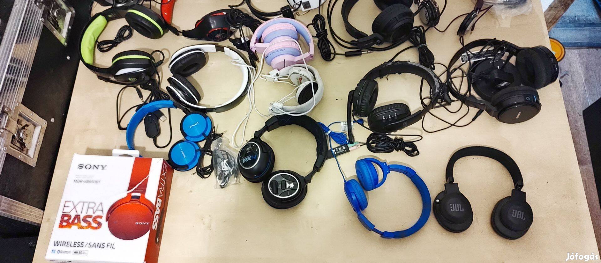 Fejhallgató csomag (17db) javarészt működő állapotban egyben olcsón