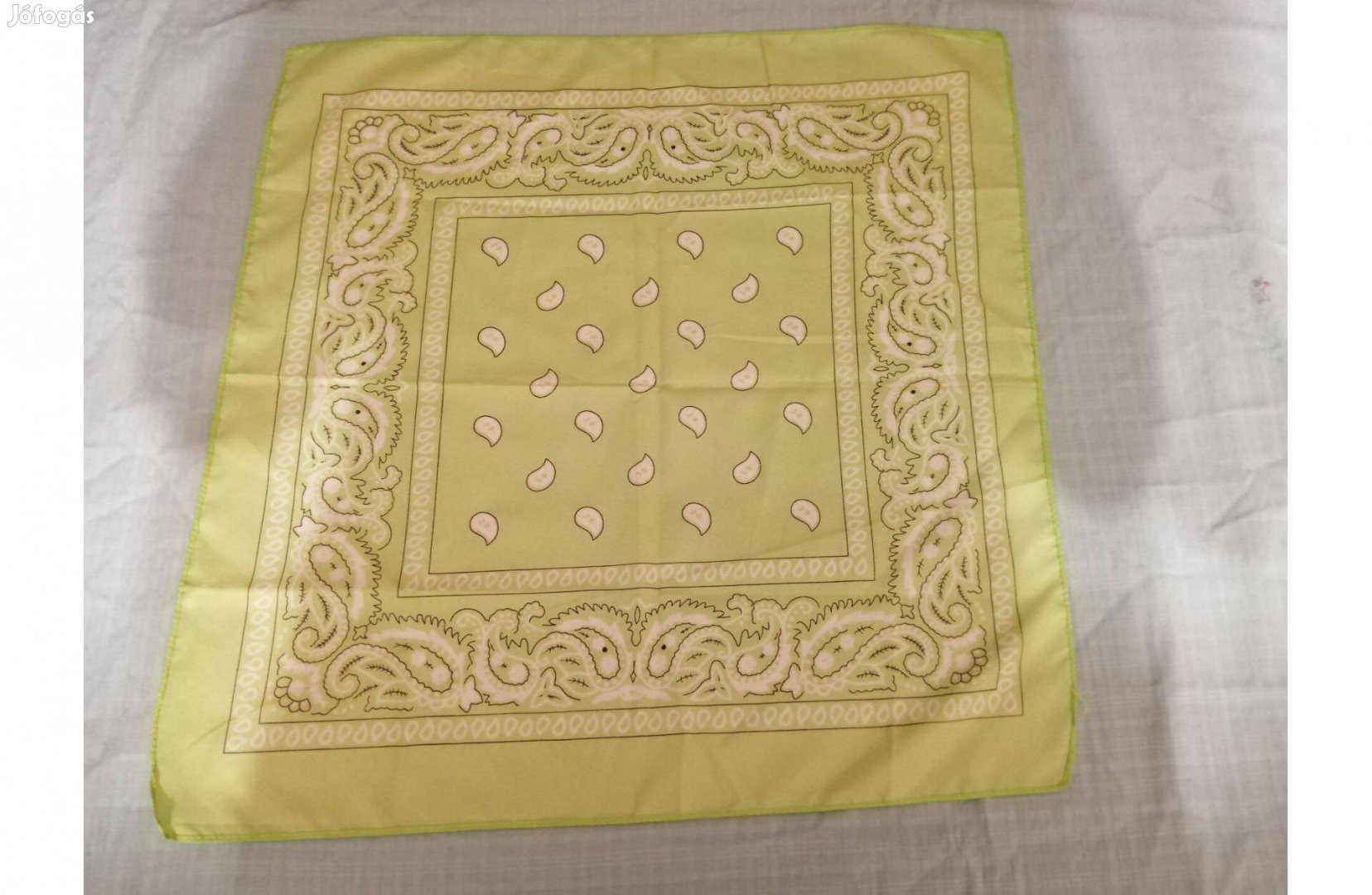 Fejkendő, bandana, 55 cm