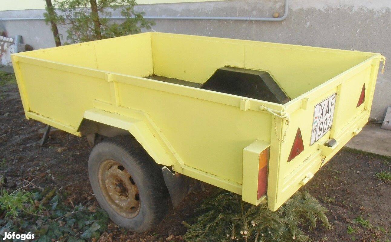 Fékes egyedi utánfutó