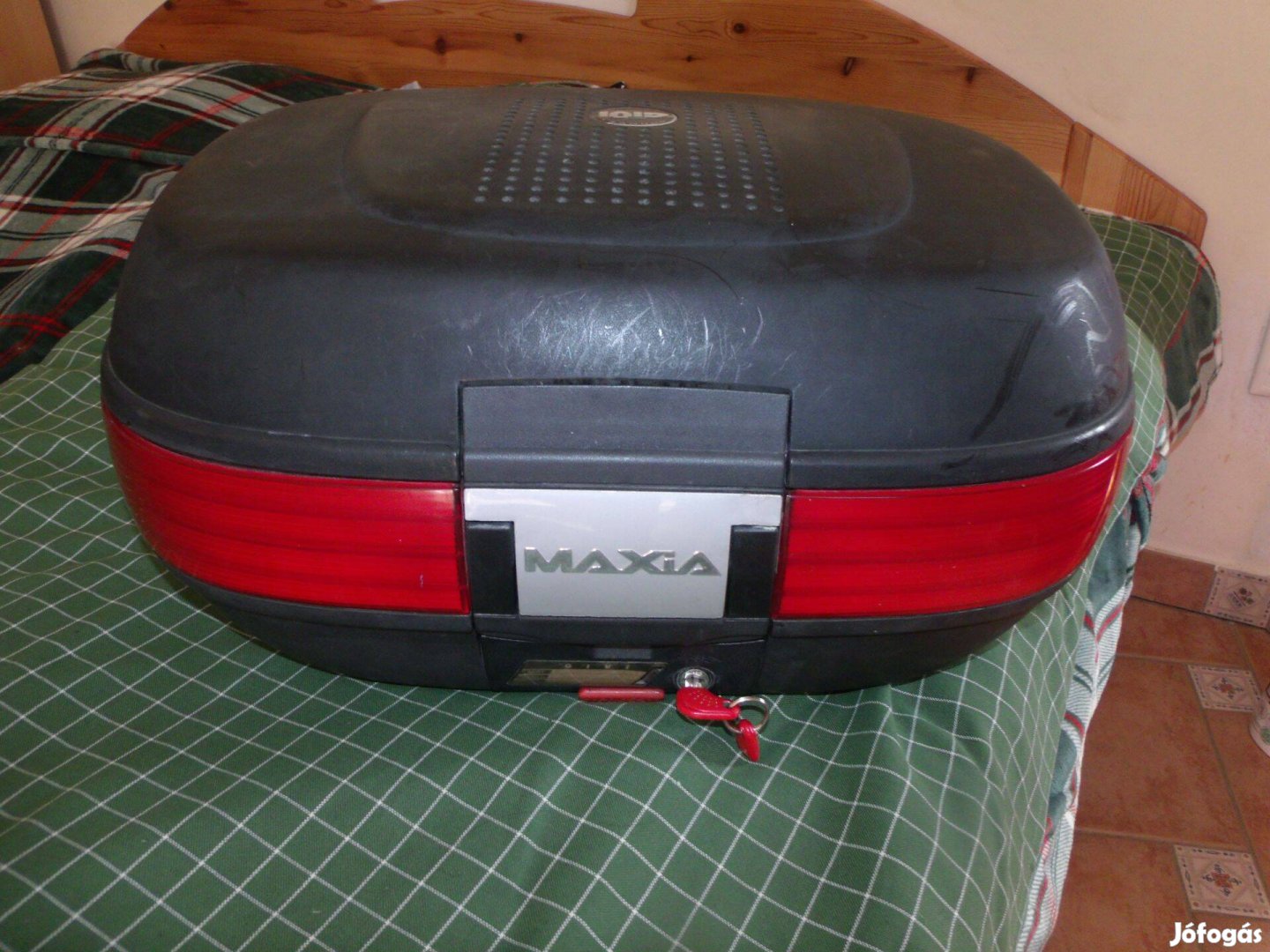 Fekete Givi Maxia E50 Monokey motoros oldaldoboz topcase hátsó doboz