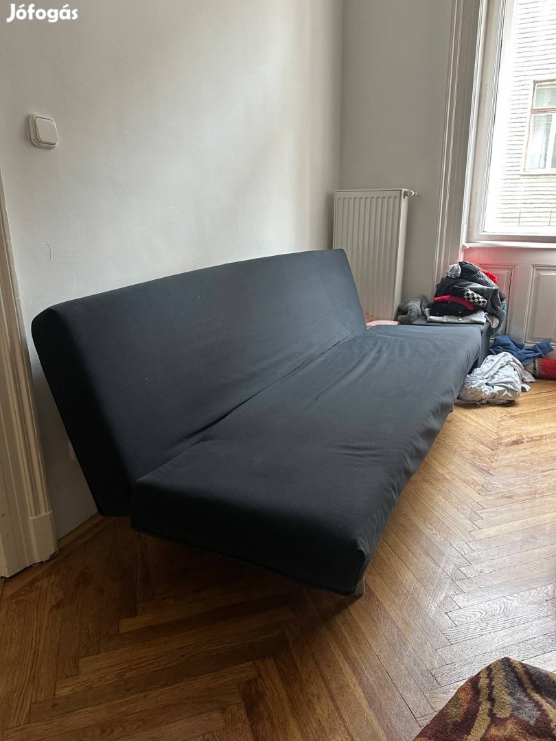 Fekete Ikea ágykanapé
