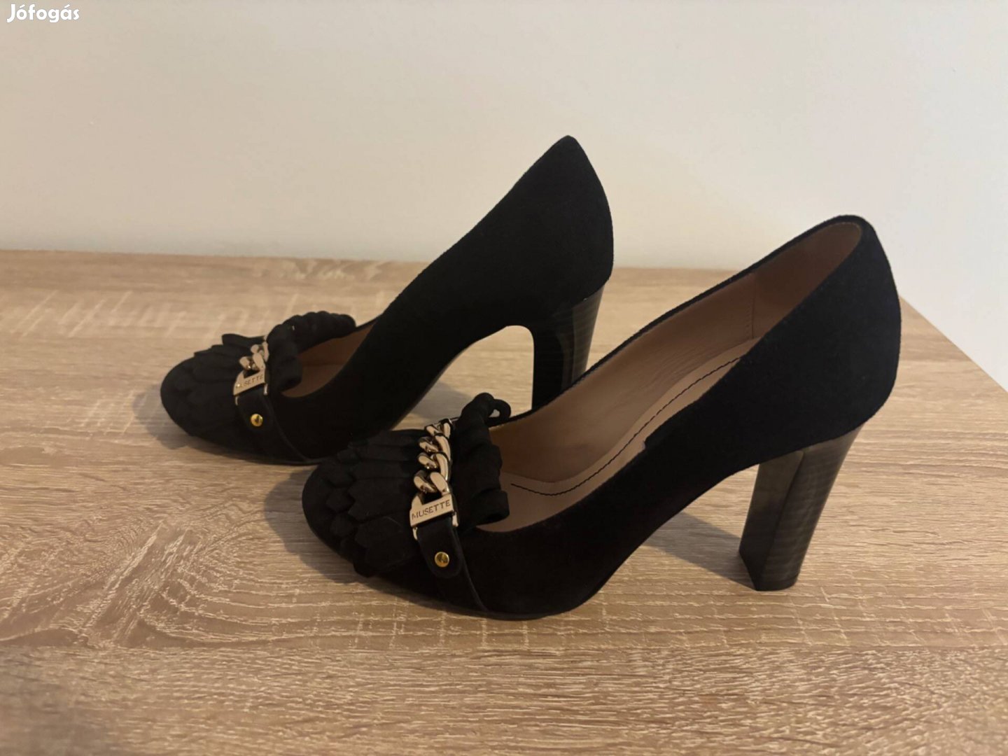 Fekete Musette magassarkú